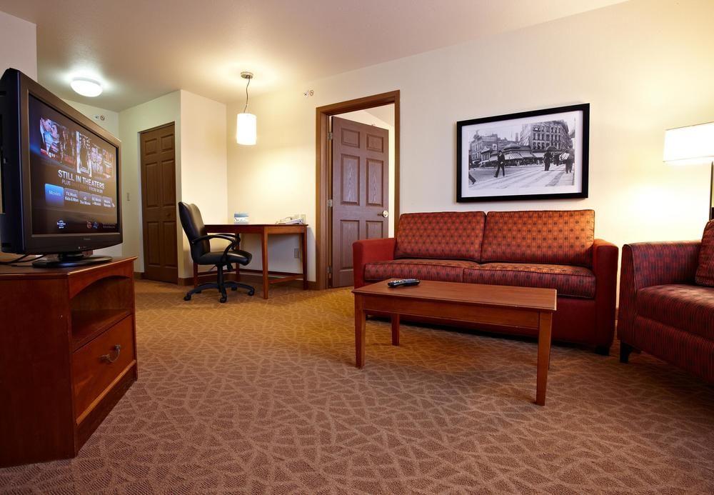Towneplace Suites By Marriott Detroit Livonia Ngoại thất bức ảnh