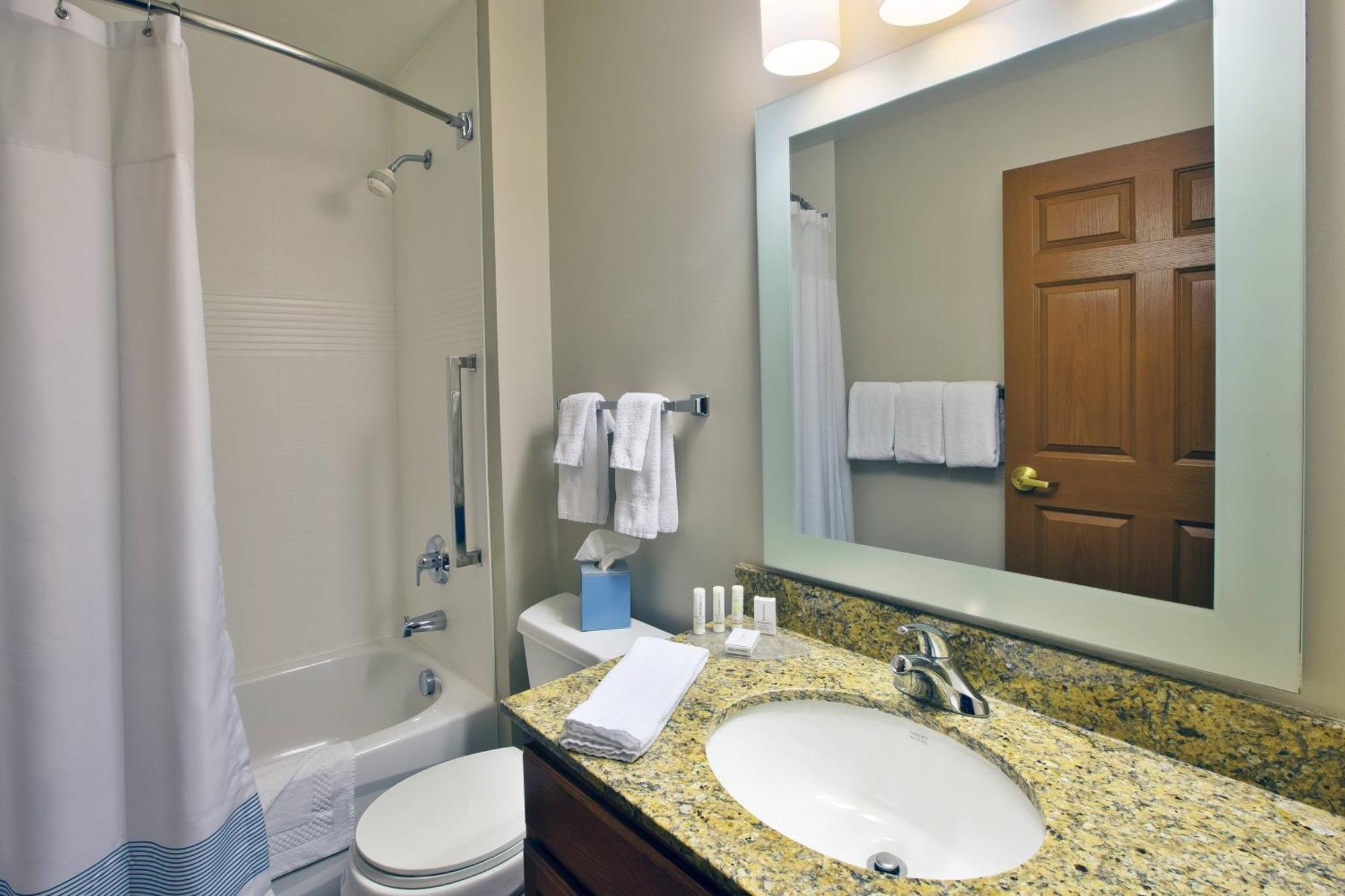 Towneplace Suites By Marriott Detroit Livonia Ngoại thất bức ảnh